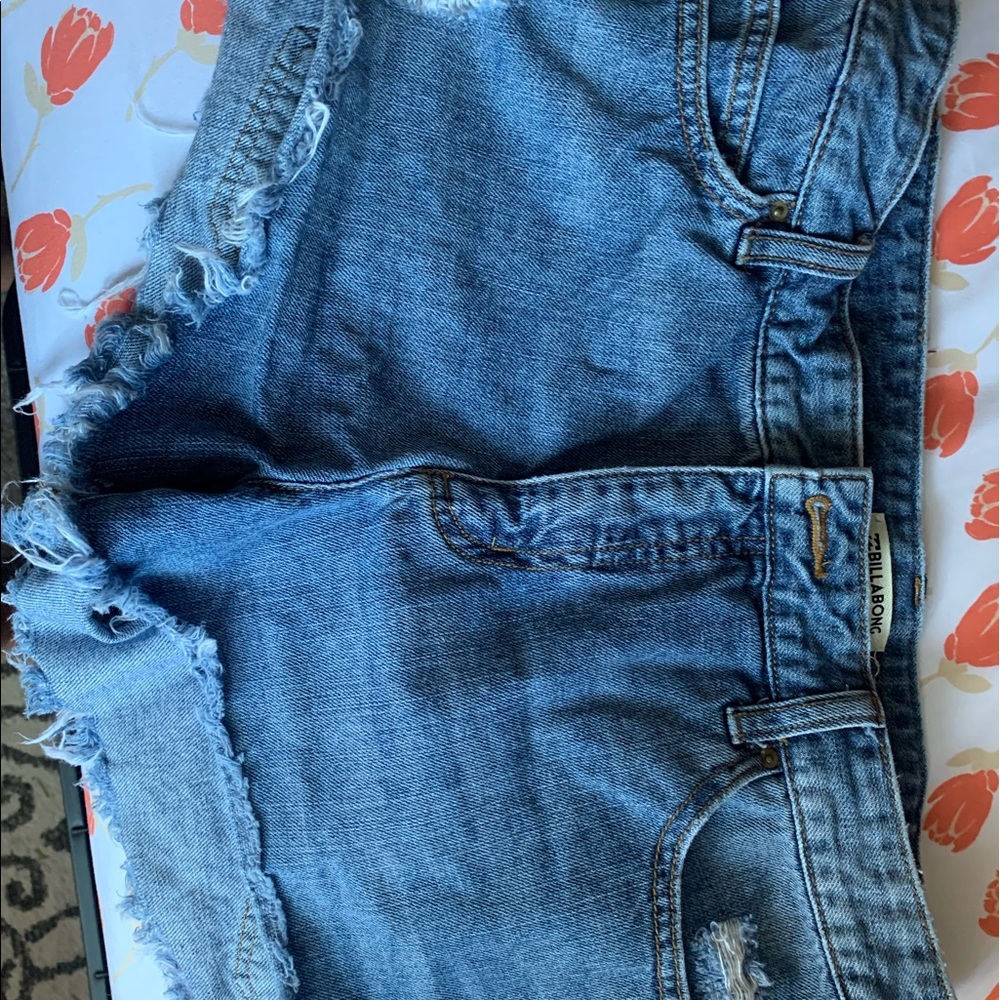 Billabong shorts